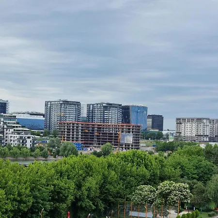 Apartament Business And Family Luxury In Floreasca On Bukareszt
